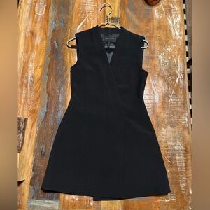 BCBGMaxAzria Black V-Neck Mini Dress- size XXS.